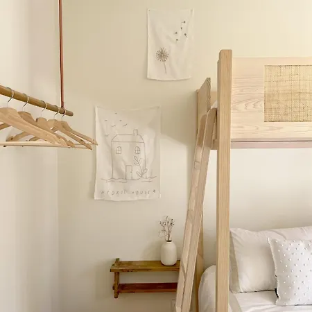 Luxury 2br With Pool, Bikes & Garden アパート